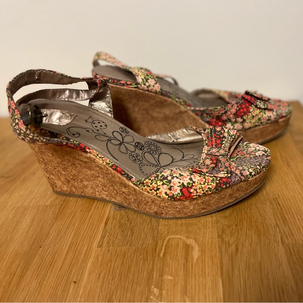 Jellypop Women's Audrie Wedge Sandal